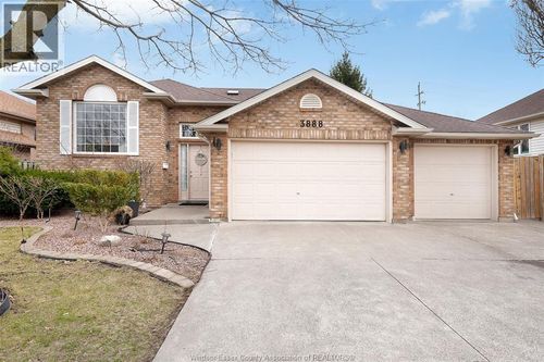 3888 Aristotle Cres, Windsor, ON, N9G2N9 | Card Image