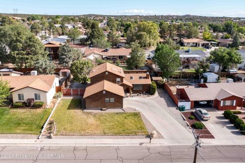 5000 Crestwood Dr, Farmington, NM, 87402-4881 | Card Image