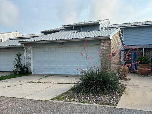 4-840 Cliff Dr, Portland, TX, 78374-3027 | Card Image