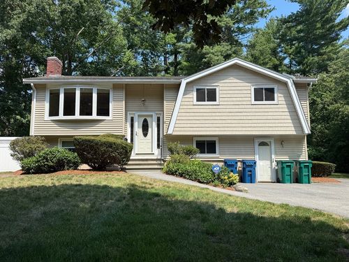 9 Brookdale Cir, Billerica, MA, 01821-3116 | Card Image
