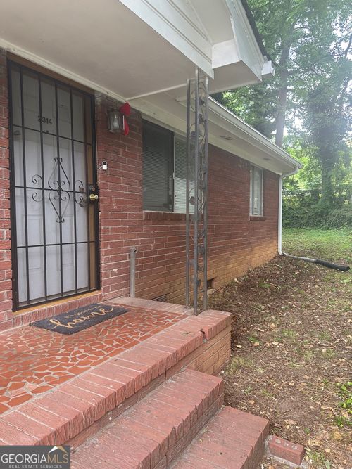 2312 Dauphine St, east point, GA, 30344-2504 | Card Image