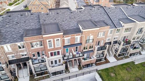 267-60 Parrotta Dr, Toronto, ON, M9M0E5 | Card Image