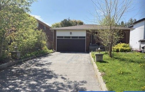 70 Hunt ( Main Floor ) Avenue, Richmond Hill, ON, L4C4G9 | Card Image