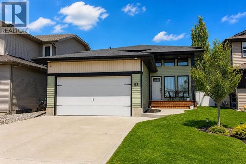 9 Bowman Cir, Sylvan Lake, AB, T4S0H4 | Card Image