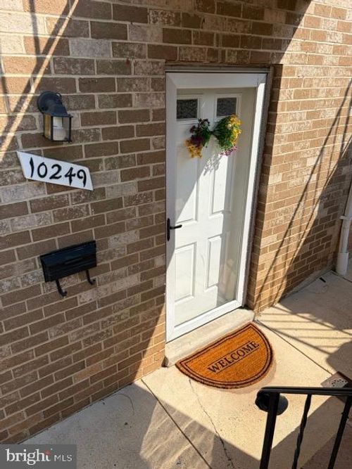 74-10249 Arizona Cir, BETHESDA, MD, 20817-1227 | Card Image