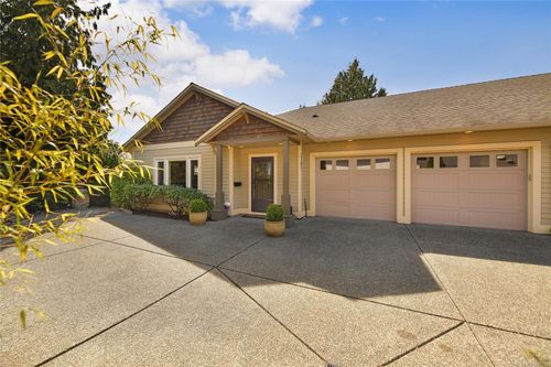 2287 Adela Pl, Sidney, BC, V8L1R1 | Card Image