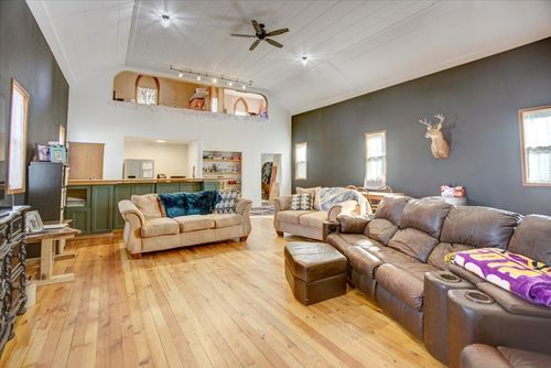 127 Pine St, Glenwood City, WI, 54013-8554 | Card Image