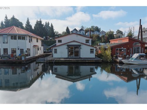 w-9-205 N Bridgeton Rd, Portland, OR, 97217 | Card Image