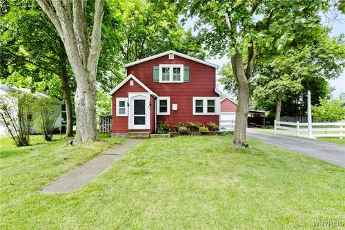 255 S 2nd St, Lewiston, NY, 14092-1512 | Card Image