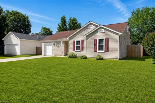 727 Michelle Drive Drive, Newport News, VA, 23601 | Card Image