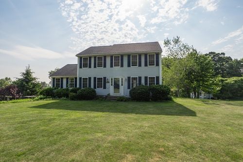 209 Paxton Rd, Spencer, MA, 01562-1421 | Card Image