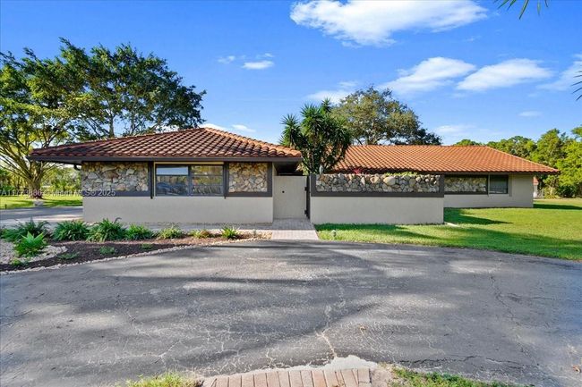 3761 Dellwood Rd, House other with 3 bedrooms, 3 bathrooms and null parking in Loxahatchee FL | Image 5