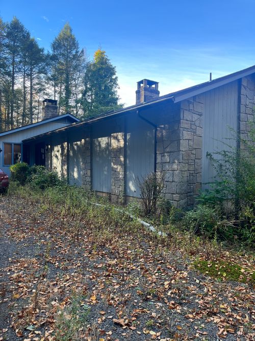 95 Old Poverty Rd, Southbury, CT, 06488-1765 | Card Image