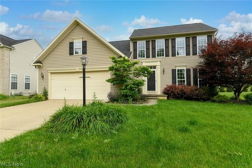 200 Weatherstone Ct, Copley, OH, 44321-3227 | Card Image