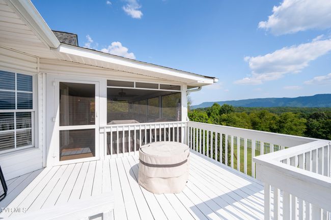 136 Landon Dr, House other with 3 bedrooms, 3 bathrooms and null parking in Mount Carmel TN | Image 55