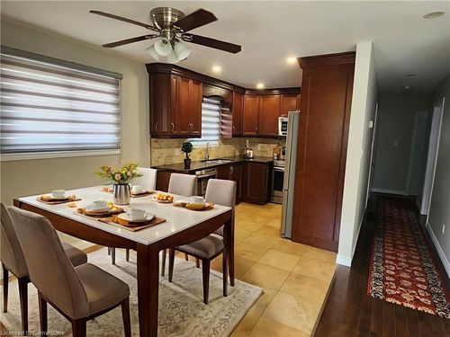 20 Leduc St, Hamilton, ON, L8T4S4 | Card Image