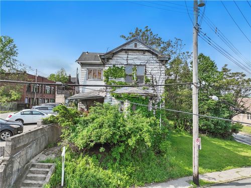 112 Bausman St, Mt Oliver, PA, 15210-2085 | Card Image