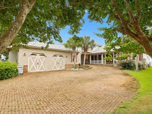 3361 Edgewater Dr, Gulf Breeze, FL, 32563-3309 | Card Image