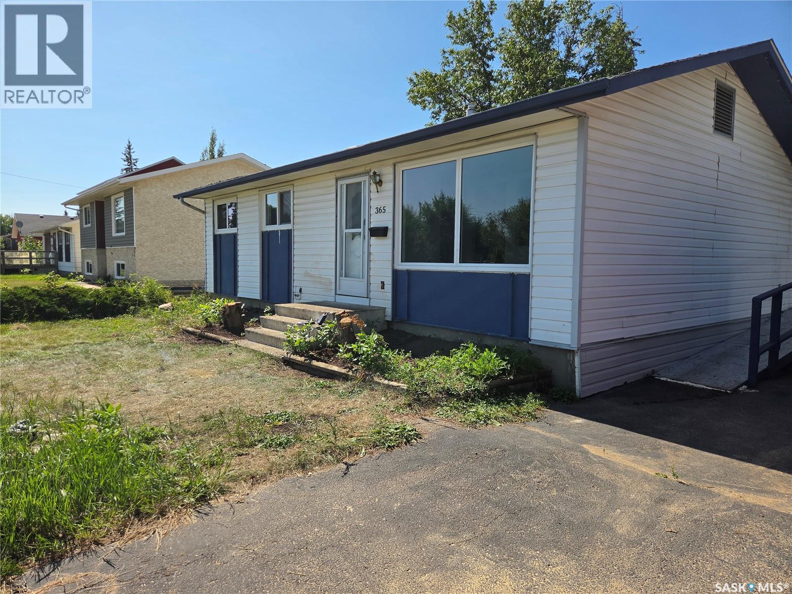 Residential in Battleford 5