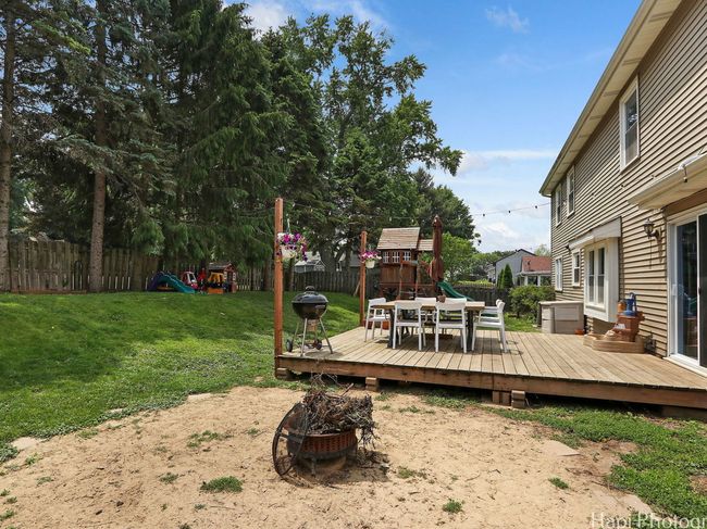 5501 Abbey Dr, House other with 4 bedrooms, 3 bathrooms and 2 parking in McHenry IL | Image 23
