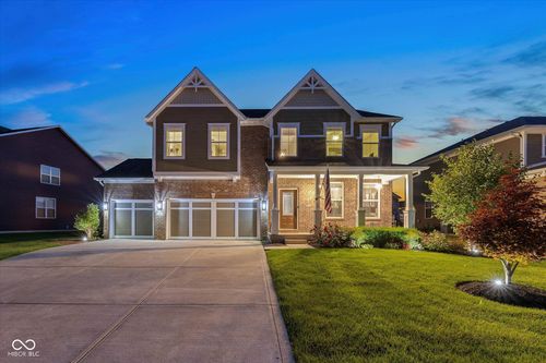 10628 Kensington Ln, Fortville, IN, 46040-8900 | Card Image