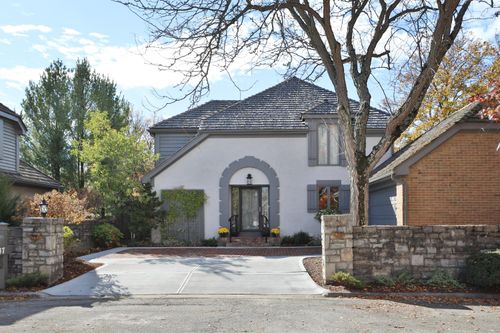 8547 Pitlochry Ct, Dublin, OH, 43017-9770 | Card Image