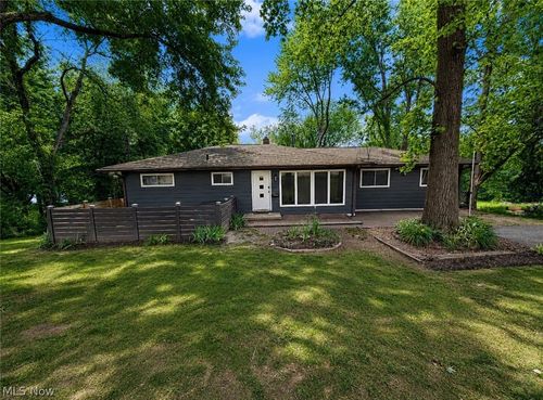 4328 Sunnybrook Rd, Kent, OH, 44240-7318 | Card Image