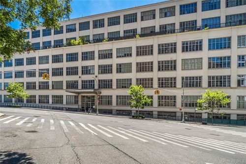 238-2728 Thomson Ave, Long Island City, NY, 11101-2934 | Card Image