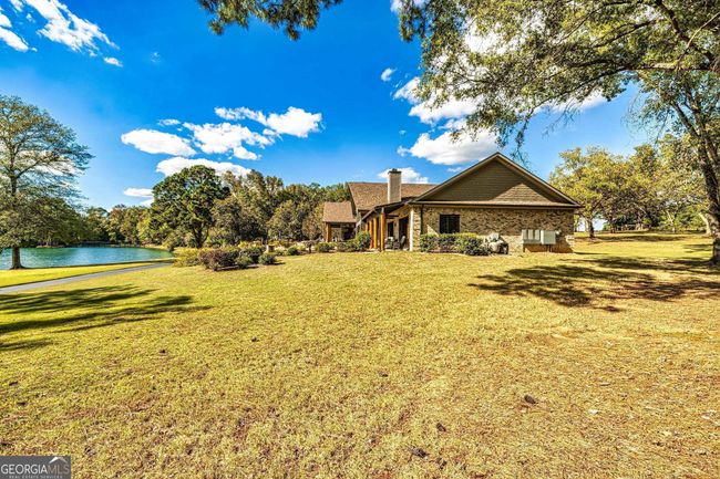 2066 Drew Allen Rd, House other with 4 bedrooms, 3 bathrooms and 3 parking in Williamson GA | Image 63