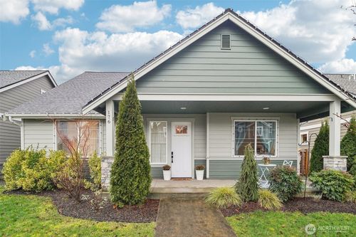 176 Love Dr, Enumclaw, WA, 98022-5086 | Card Image