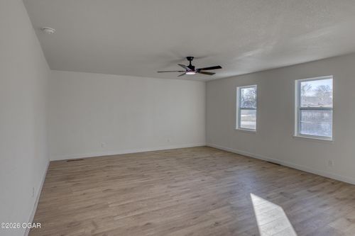 3037 E 10th Street, Joplin, MO, 64801 | Card Image