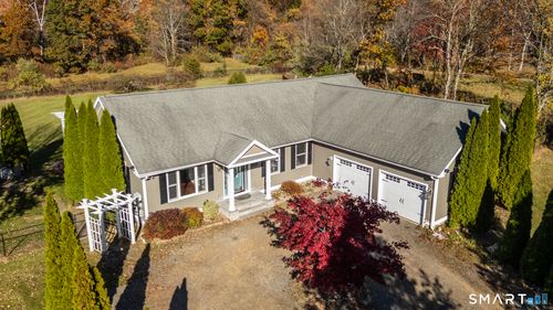 95 Chestnut Hill Rd, Stafford Springs, CT, 06076-4030 | Card Image