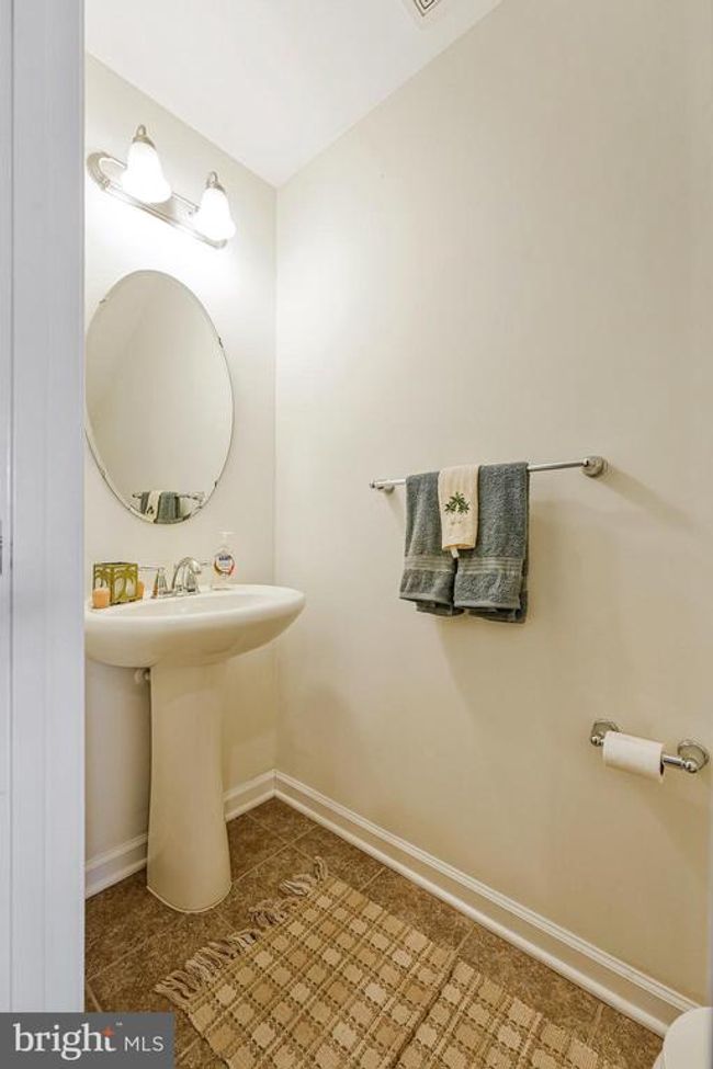 21570 Romans Dr, Townhouse with 3 bedrooms, 3 bathrooms and null parking in ASHBURN VA | Image 9