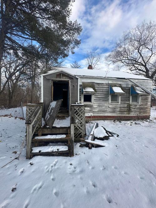 2012 Hovey Pl, Gary, IN, 46406-2806 | Card Image