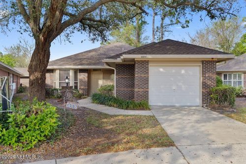 4557 Middleton Park Cir W, Jacksonville, FL, 32224-6628 | Card Image