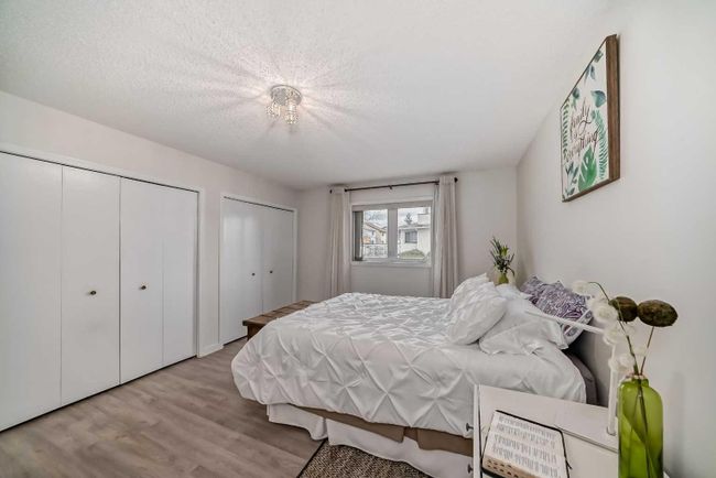 23 Sanderling Rise Nw, Home with 4 bedrooms, 3 bathrooms and 5 parking in Calgary AB | Image 13