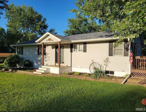 101 S Oak St, West Lebanon, IN, 47991-8049 | Card Image