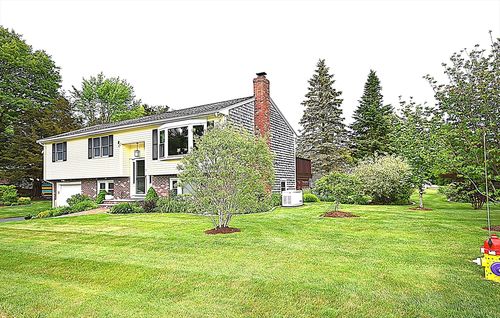 10 Odyssis Dr, Buzzards Bay, MA, 02532-5367 | Card Image
