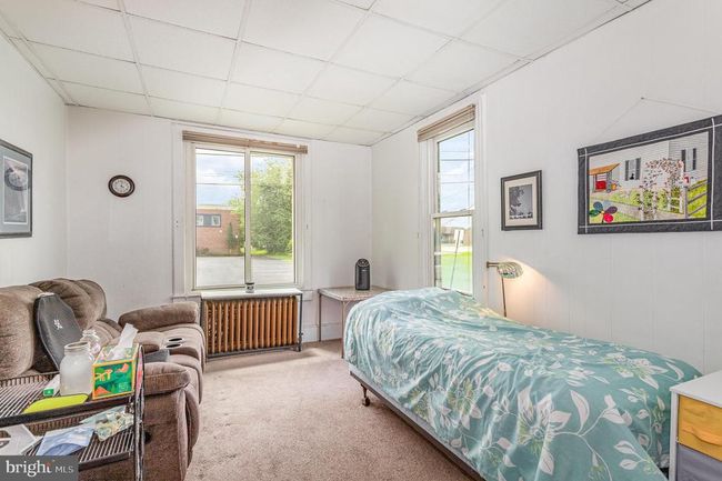 104 Miller Ln, Home with 3 bedrooms, 2 bathrooms and null parking in HARRISBURG PA | Image 5