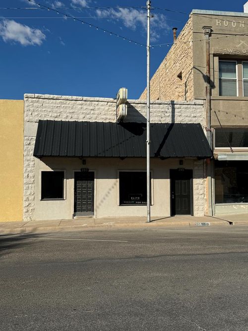 205 N Main St, Fort Stockton, TX, 79735-6820 | Card Image