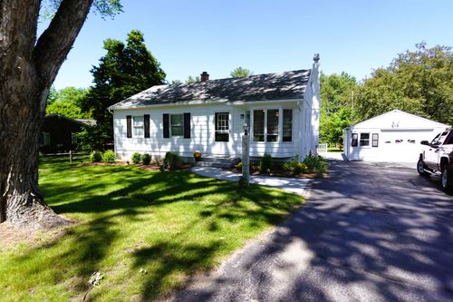 323 Matthews Rd, Swanzey, NH, 03446-3505 | Card Image