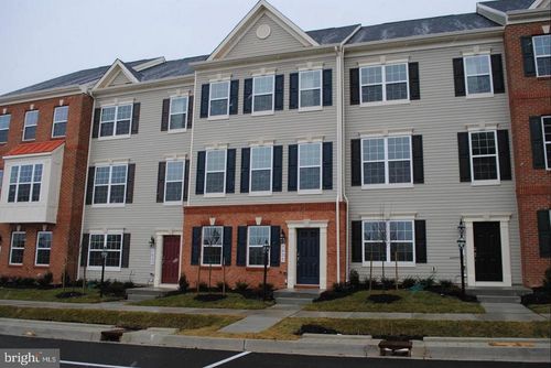 7035 Southmoor St, HANOVER, MD, 21076-2121 | Card Image