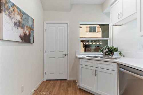 unit-1-961 E Phillips Blvd, Pomona, CA, 91766-7553 | Card Image