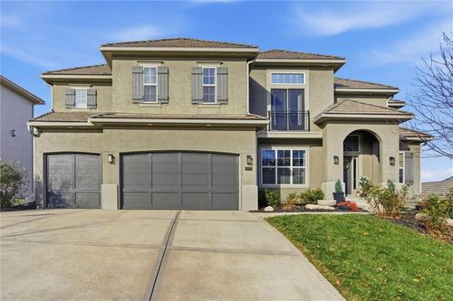 20212 W 88th St, Lenexa, KS, 66220-8221 | Card Image