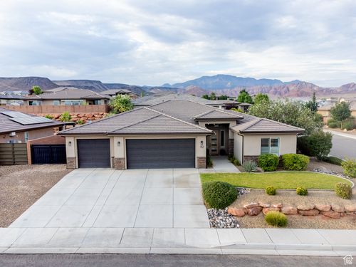 782 W 1860 N, Washington, UT, 84780-8554 | Card Image