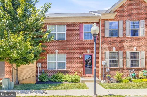 135 S Charlotte St, POTTSTOWN, PA, 19464-5948 | Card Image