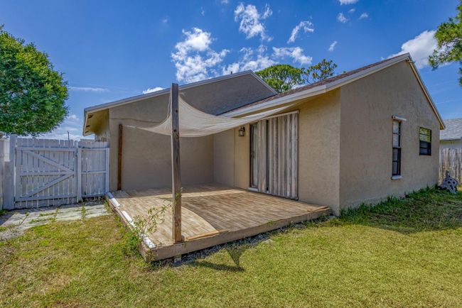 5855 Se Mitzi Ln, House other with 2 bedrooms, 2 bathrooms and null parking in Stuart FL | Image 31