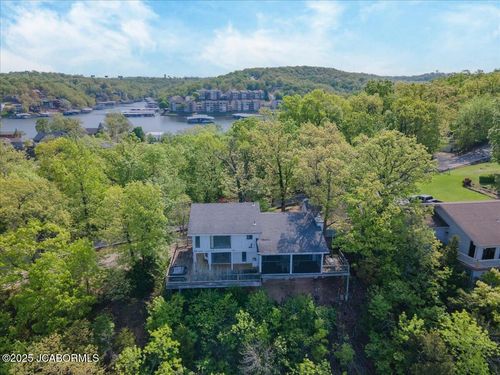 1483 Bluff Dr, Osage Beach, MO, 65065-2027 | Card Image