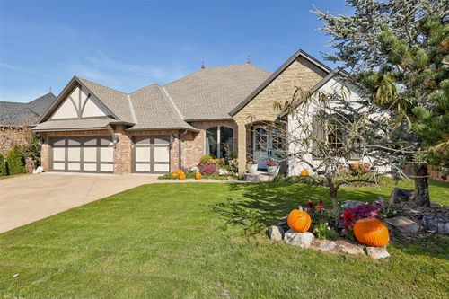 3209 Garden Hill Dr, Edmond, OK, 73034-9293 | Card Image