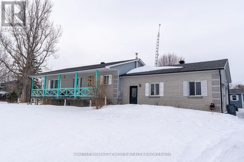 16501 Myers Rd, Lunenburg, ON, K0C1R0 | Card Image